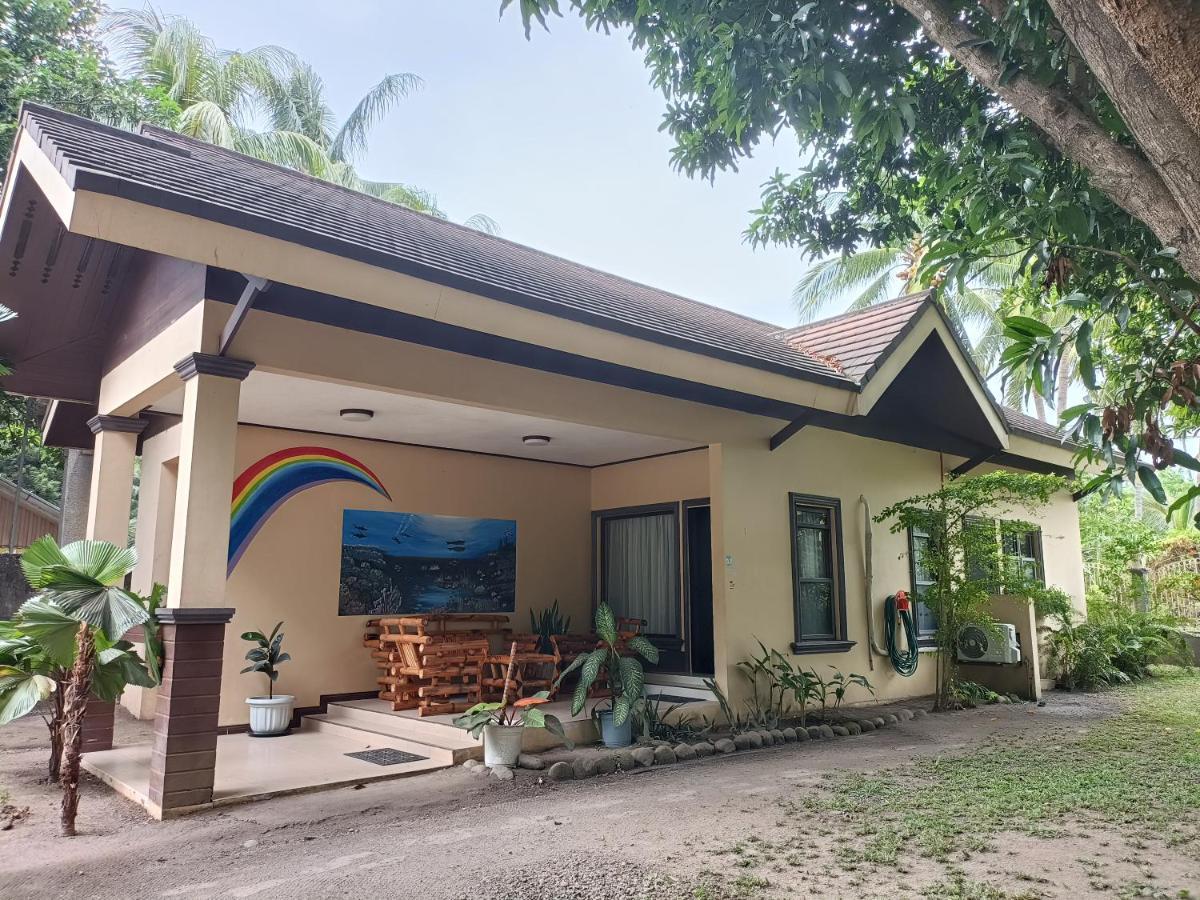 Shenanigans Glamping Resort Zamboanguita  Екстер'єр фото