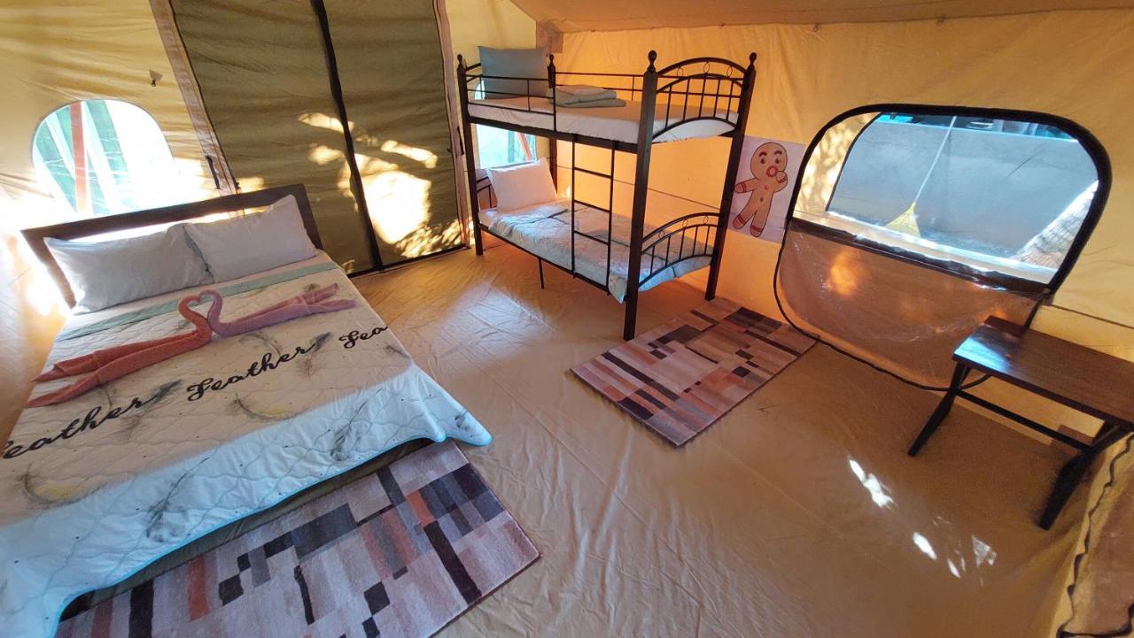 Shenanigans Glamping Resort Zamboanguita  Екстер'єр фото